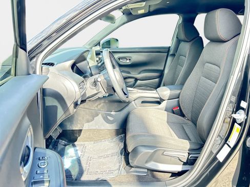 Certified 2025 Honda HR-V Sport image 11