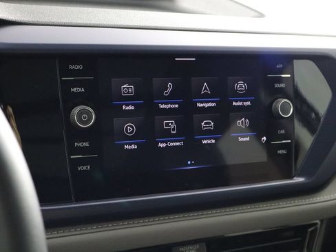 Used 2024 Volkswagen Taos SE FWD image 29