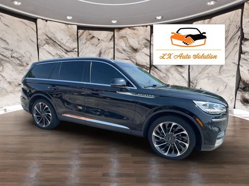 Used 2020 Lincoln Aviator Reserve w/ Equipment Group 202A AWD/4WD image 2