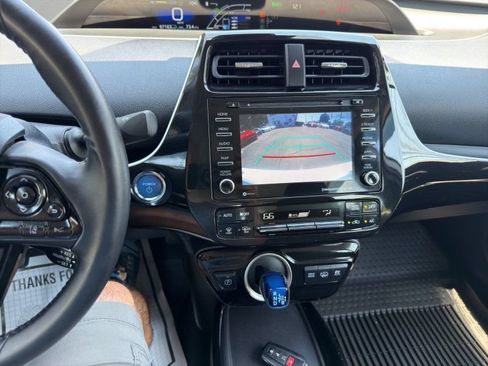 Used 2021 Toyota Prius Prime LE FWD image 16