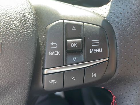 Used 2025 Ford Escape ST-Line w/ Tech Pack #1 AWD/4WD image 16