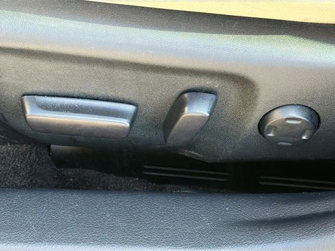 Used 2015 Toyota Avalon XLE Premium image 23