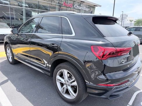 Used 2020 Audi Q3 2.0T Premium w/ Convenience Package AWD/4WD image 4