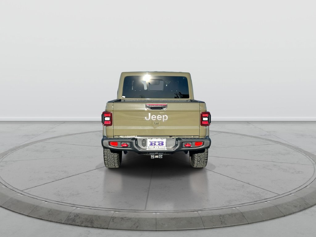 Used 2025 Jeep Gladiator Rubicon w/ Convenience Group AWD/4WD image 7