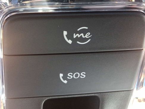 Used 2022 Mercedes-Benz GLB 250 4MATIC image 23