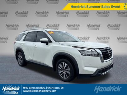 Used 2024 Nissan Pathfinder SL