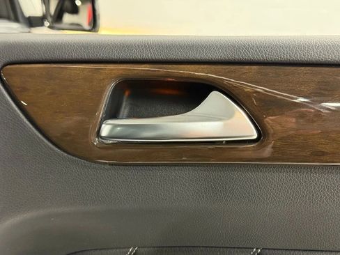 Used 2016 Mercedes-Benz GL 450 4MATIC image 52