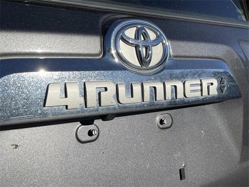 Used 2023 Toyota 4Runner Limited image 11