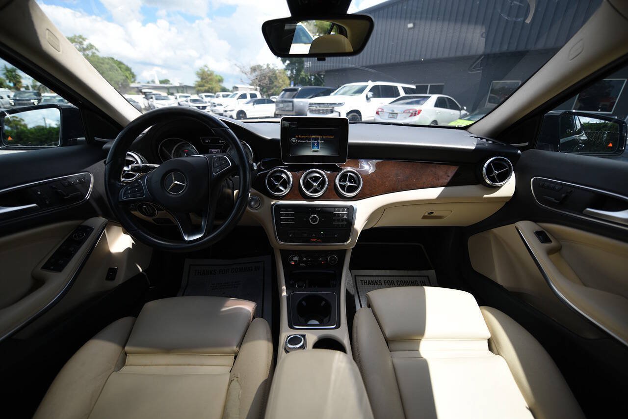 Used 2017 Mercedes-Benz GLA 250 image 13