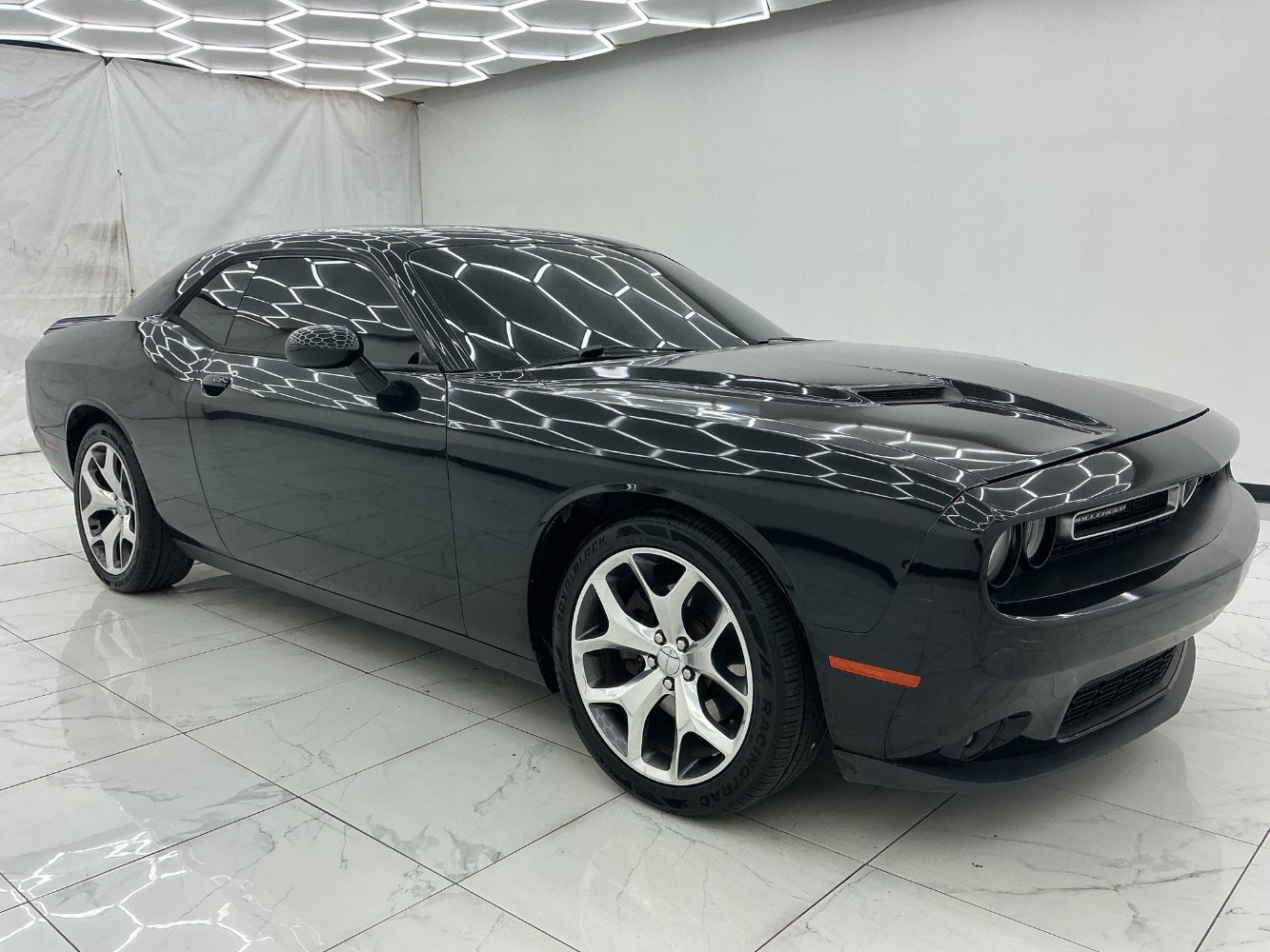 Used 2016 Dodge Challenger SXT Plus RWD image 7