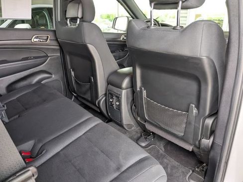 Used 2014 Jeep Grand Cherokee Laredo w/ Quick Order Package 23E AWD/4WD image 28