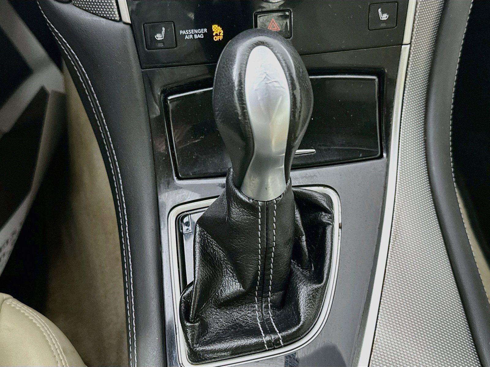 Used 2015 INFINITI Q50 Premium w/ Navigation Package AWD/4WD image 16
