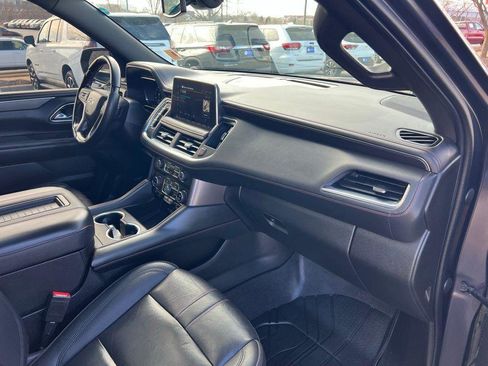 Used 2022 Chevrolet Tahoe RST w/ Luxury Package image 32