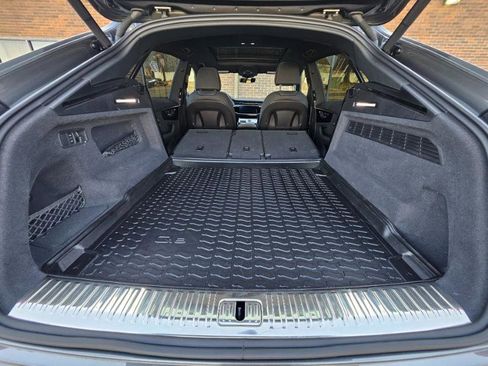 Used 2019 Audi Q8 Premium Plus w/ Premium Plus image 70