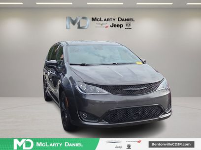 Used 2019 Chrysler Pacifica Touring Plus w/ Advanced Safetytec Group
