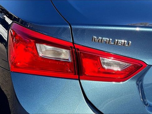 Used 2024 Chevrolet Malibu LT image 21