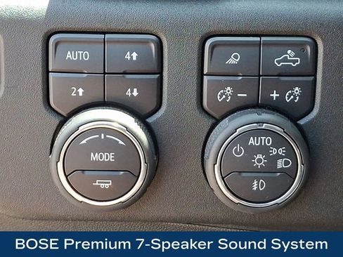 Used 2025 Chevrolet Silverado 2500 ZR2 w/ Technology Package AWD/4WD image 9
