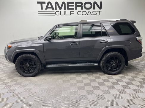 Used 2023 Toyota 4Runner SR5 Premium w/ Moonroof Package image 6