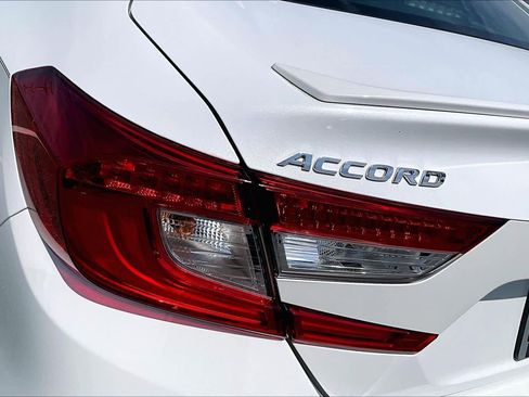 Used 2019 Honda Accord Sport image 28