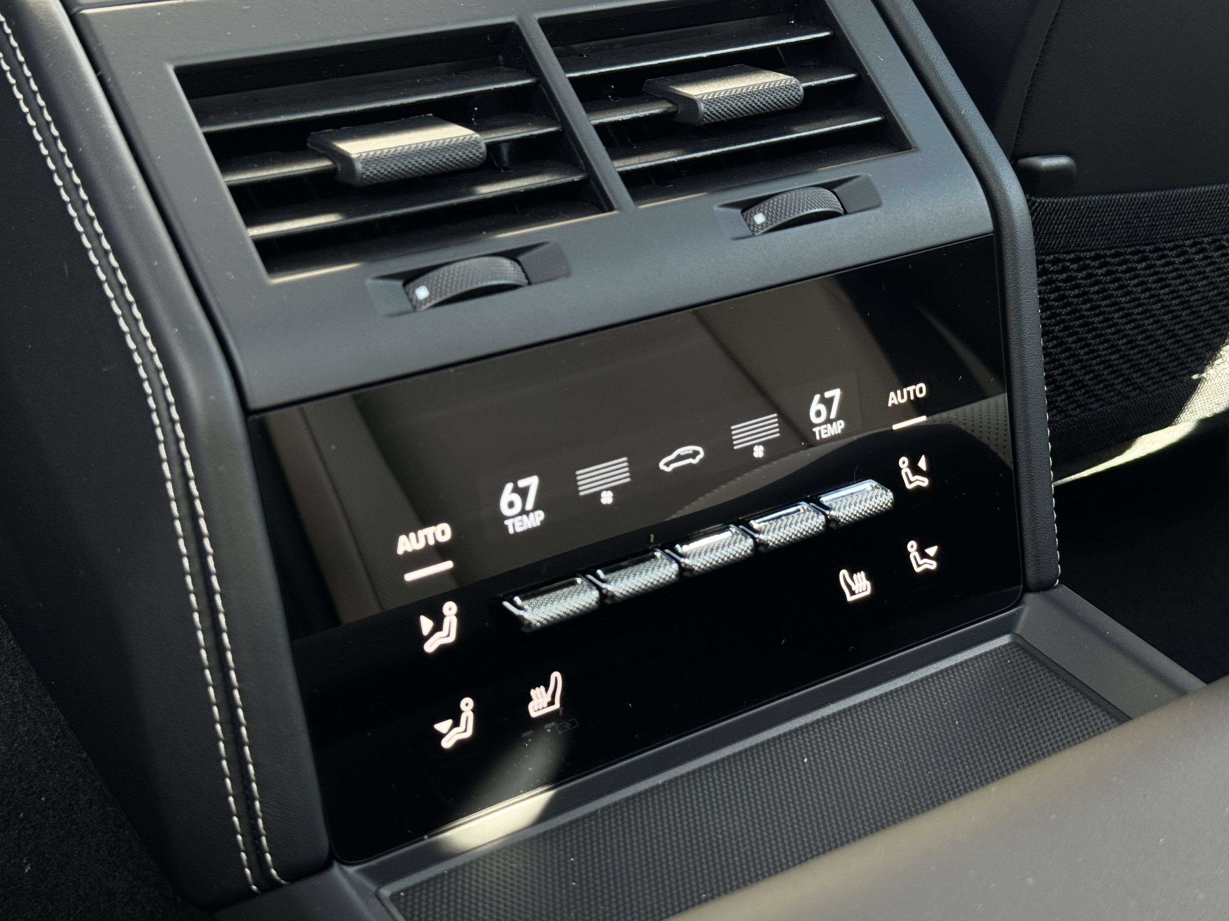 Certified 2025 Porsche Panamera 4 AWD/4WD image 29
