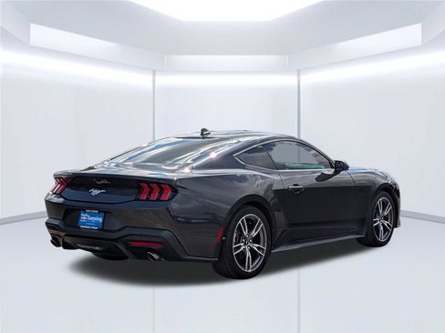 Used 2024 Ford Mustang Coupe RWD image 6
