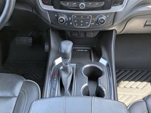 Certified 2023 Chevrolet Traverse Premier FWD image 18