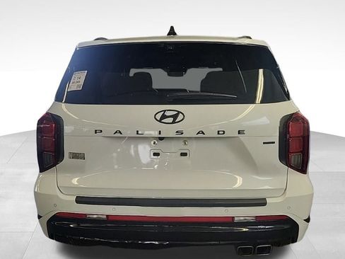 Used 2024 Hyundai Palisade Calligraphy image 7