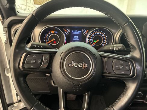 Used 2022 Jeep Wrangler Unlimited Sport AWD/4WD image 14