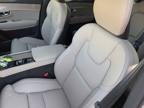 New 2026 Volvo XC90 B6 Ultra w/ Protection Package Premier image 20