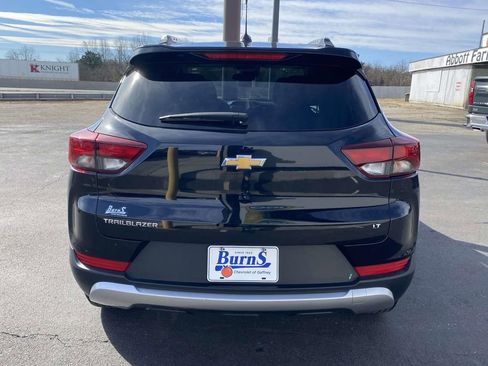 Used 2023 Chevrolet TrailBlazer LT w/ Convenience Package image 4