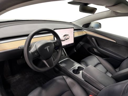 Certified 2023 Tesla Model 3 Standard Range RWD image 9