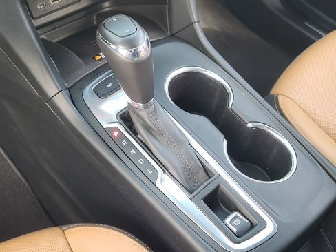 Used 2019 Chevrolet Equinox Premier image 20