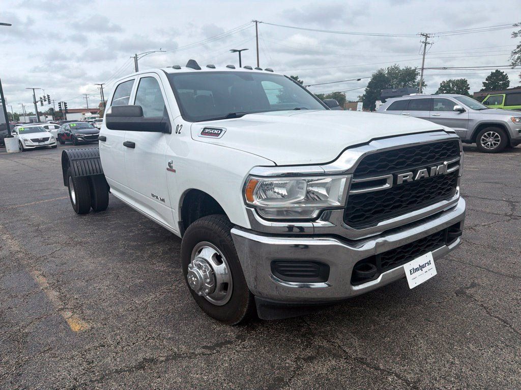 Used 2022 RAM 3500 Tradesman w/ Chrome Appearance Group AWD/4WD image 2