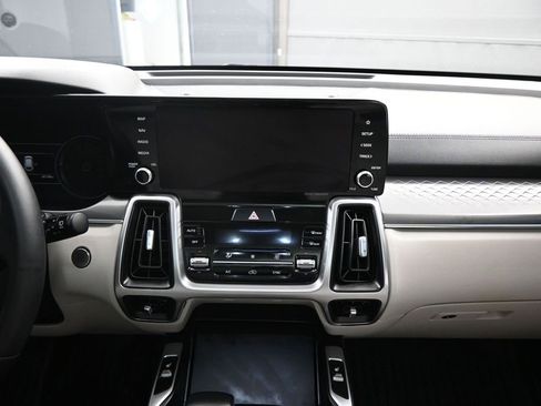 Used 2023 Kia Sorento S w/ Panoramic Sunroof Package FWD image 22