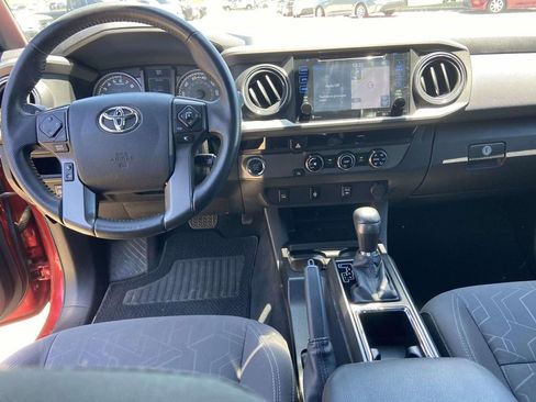Used 2016 Toyota Tacoma TRD Sport w/ Towing Package RWD image 10