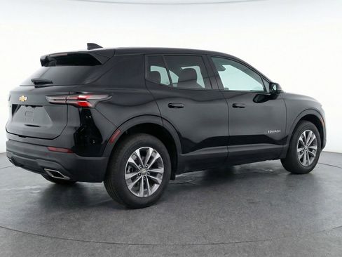 Used 2025 Chevrolet Equinox LT FWD image 9