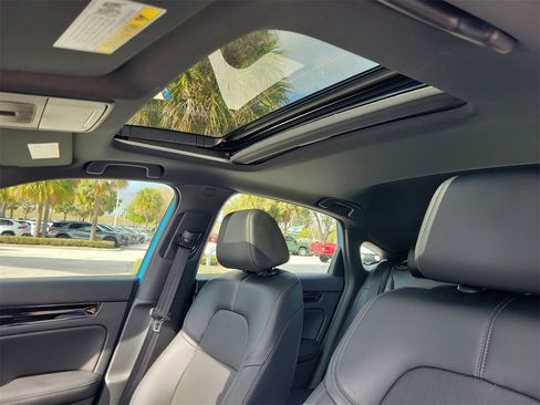 Used 2022 Honda Civic Sport Touring image 17