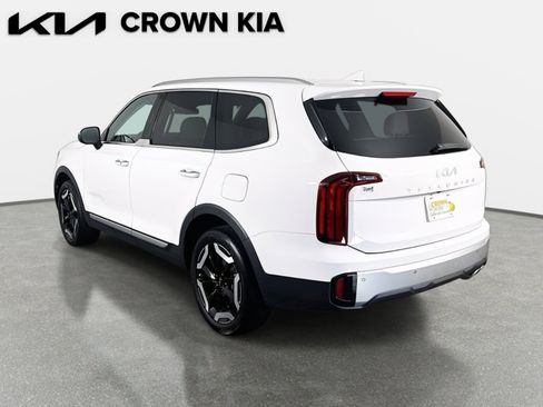 Certified 2024 Kia Telluride S image 7