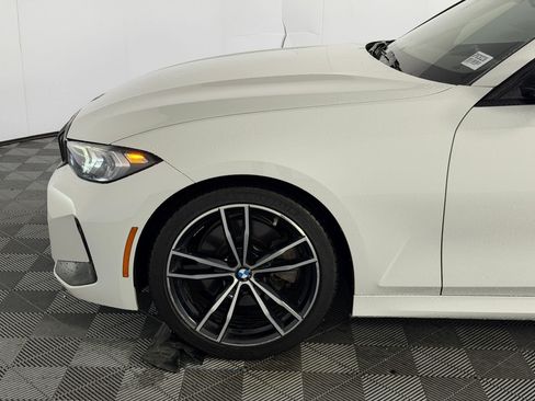 Used 2023 BMW 330i Sedan w/ M Sport Package RWD image 11