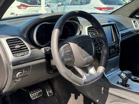 Used 2015 Jeep Grand Cherokee SRT AWD/4WD image 22