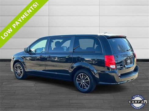 Certified 2018 Dodge Grand Caravan SE image 5