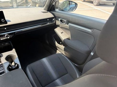 Used 2025 Honda Civic Sport image 33