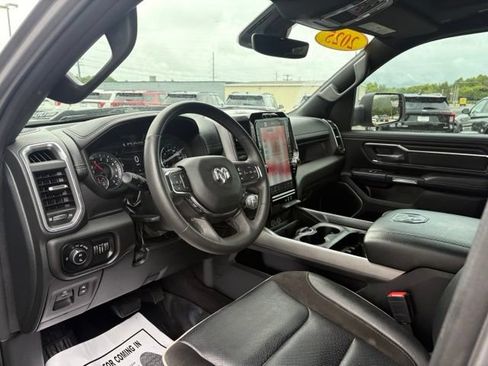 Used 2025 RAM 1500 Laramie w/ Sport Appearance Package AWD/4WD image 3