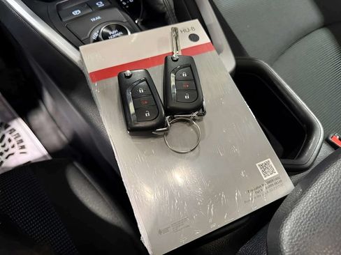 Used 2024 Toyota RAV4 LE AWD/4WD image 39