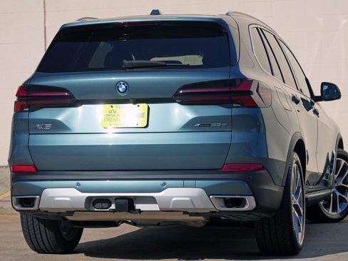 Used 2024 BMW X5 xDrive50e w/ Executive Package AWD/4WD image 5