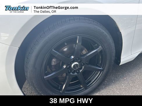 Used 2019 Honda Accord LX image 10