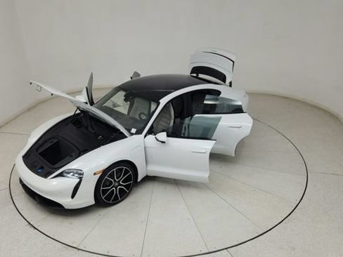 Used 2023 Porsche Taycan w/ Premium Package RWD image 31