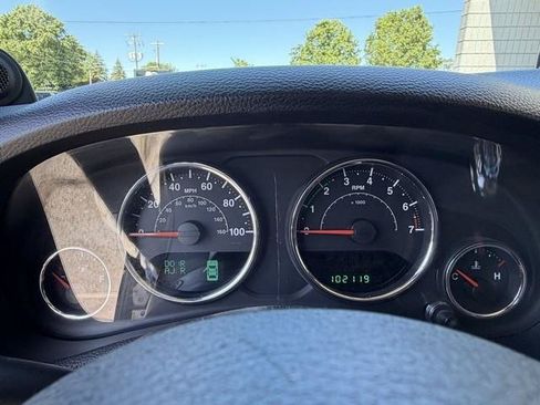 Used 2013 Jeep Wrangler Unlimited Sport w/ Connectivity Group AWD/4WD image 18