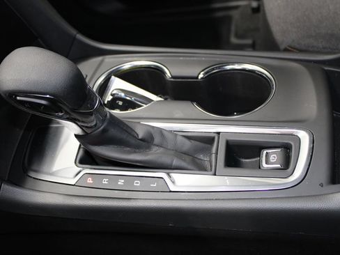 Used 2024 Chevrolet Equinox LT w/ LPO, Floor Liner Package FWD image 46