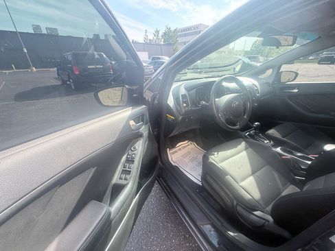 Used 2017 Kia Forte LX FWD image 9